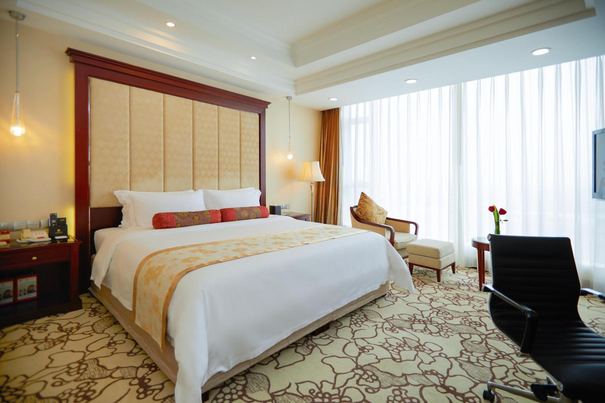 Soluxe Hotel Guangzhou - Overseas Buyers Registration Service&Canton Fair Free Shuttle Bus 15 Apr To 05 May Exteriér fotografie