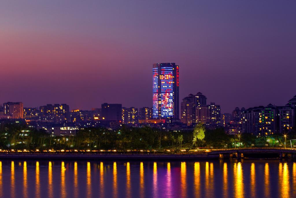 Soluxe Hotel Guangzhou - Overseas Buyers Registration Service&Canton Fair Free Shuttle Bus 15 Apr To 05 May Exteriér fotografie